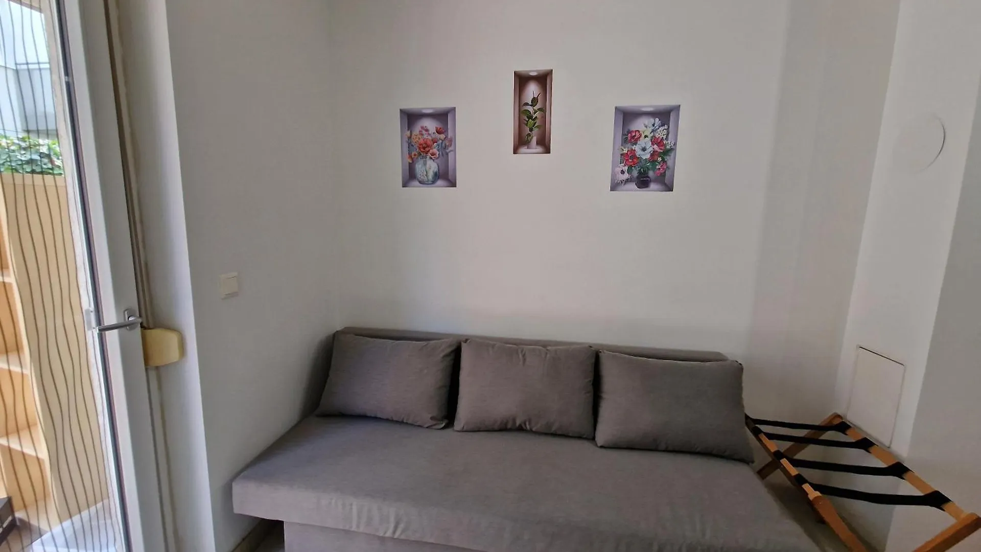 Vienna Danube Garden Apartment 22 Austria