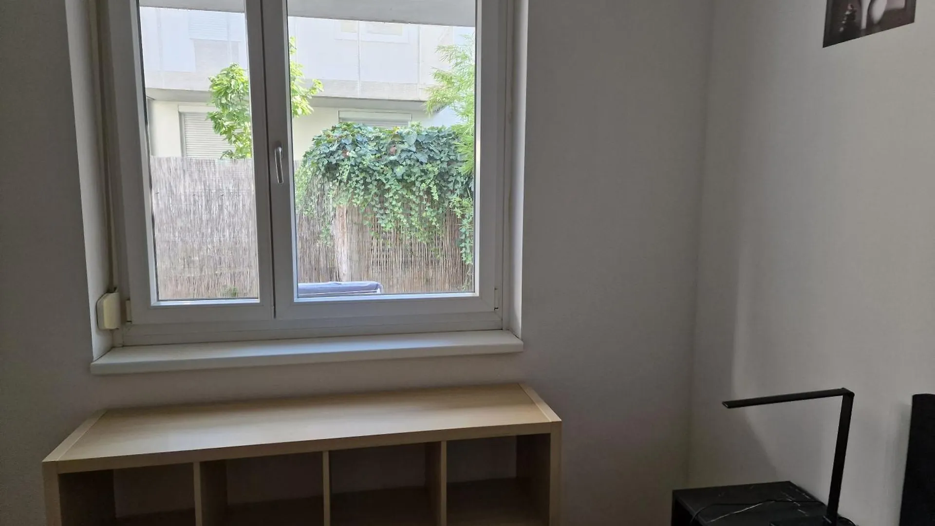 Vienna Danube Garden Apartment 22