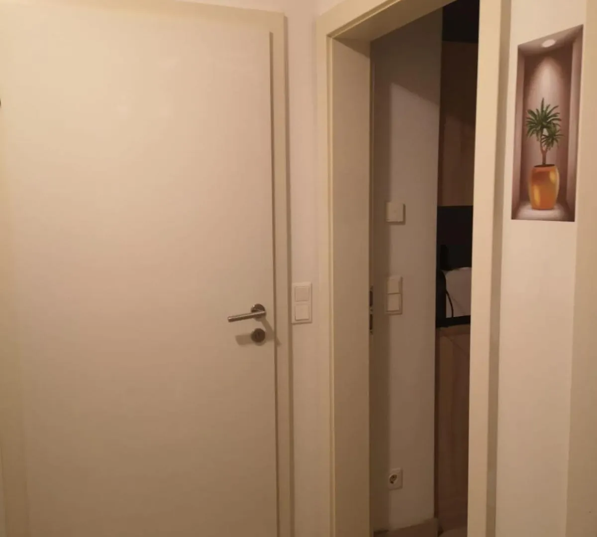 Vienna Danube Garden Apartment 22